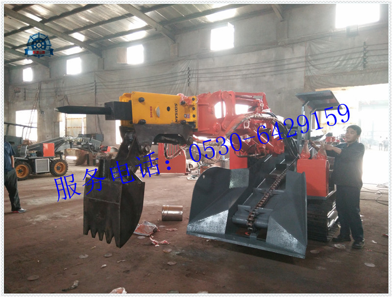 秘魯?shù)V業(yè)采購(gòu)我公司輪式扒渣機(jī) 秘魯?shù)V業(yè)采購(gòu)我公司輪式扒渣機(jī)