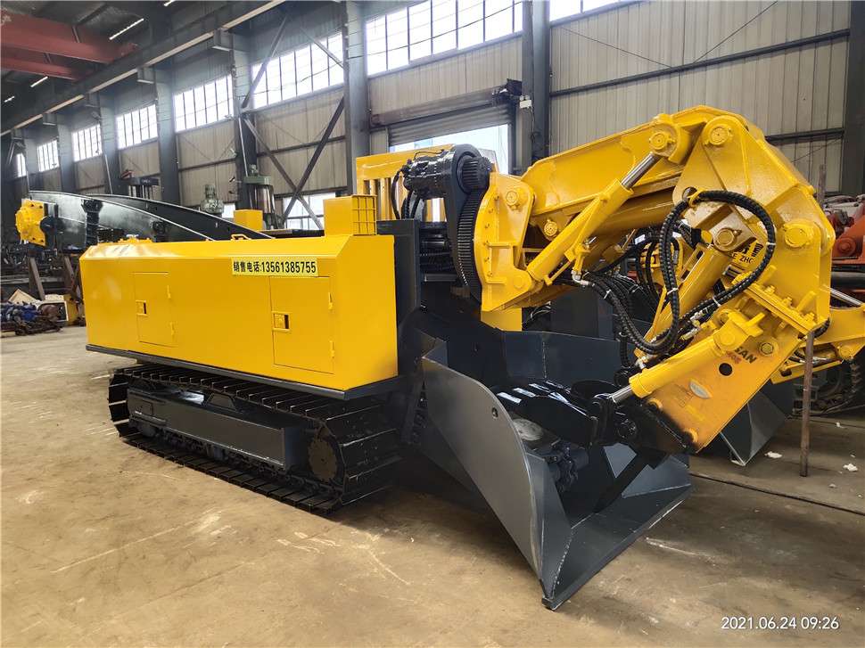 多功能旋轉(zhuǎn)臂破挖一扒渣機(jī)