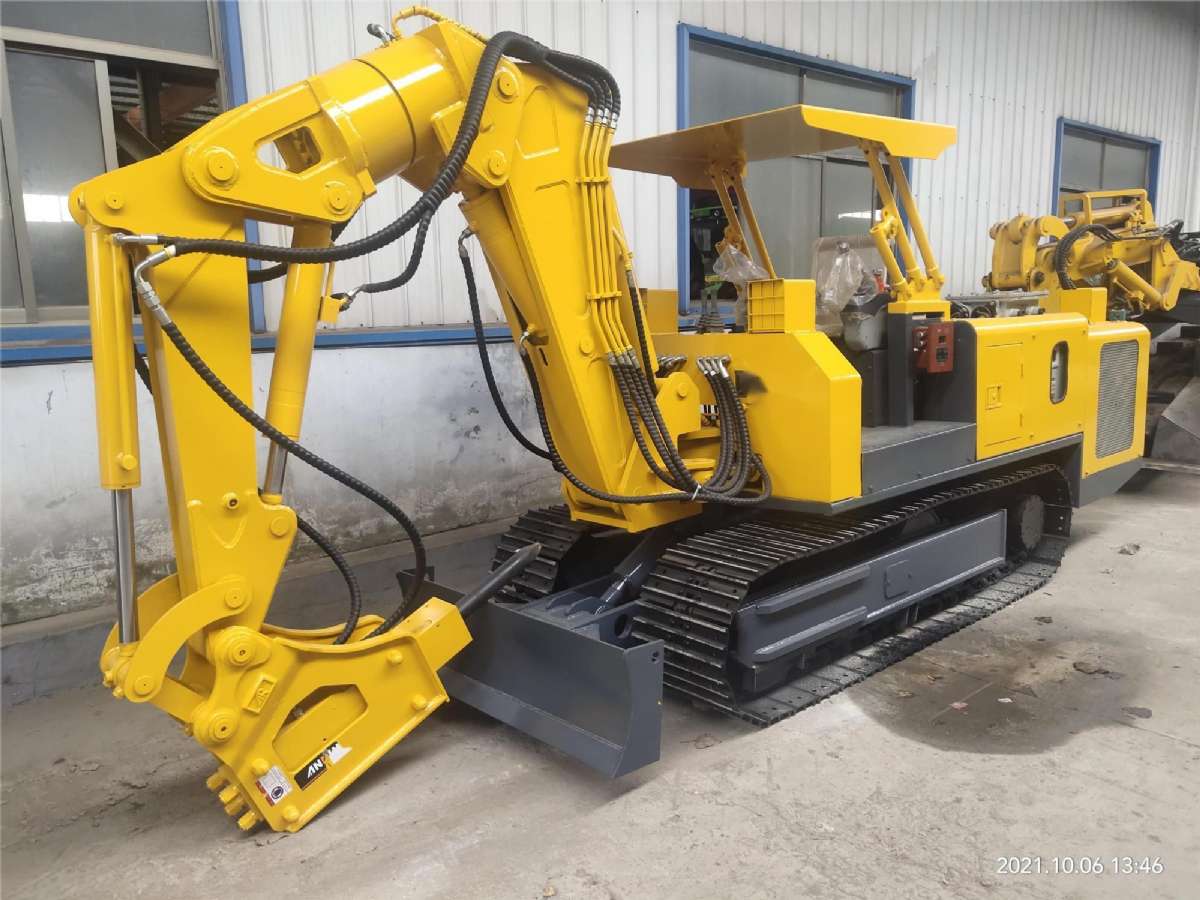 煤礦用巷道修復(fù)機