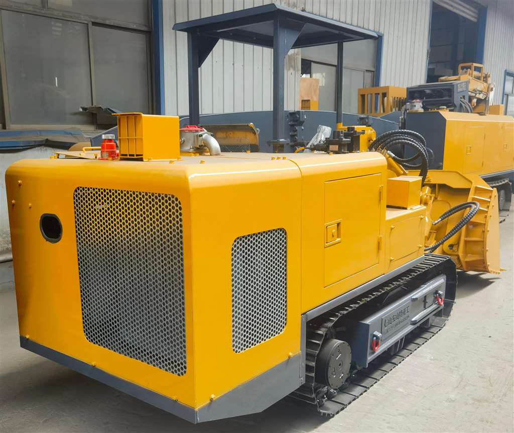 側(cè)卸裝巖機(jī)的工作機(jī)構(gòu) 側(cè)卸裝巖機(jī)的工作機(jī)構(gòu)